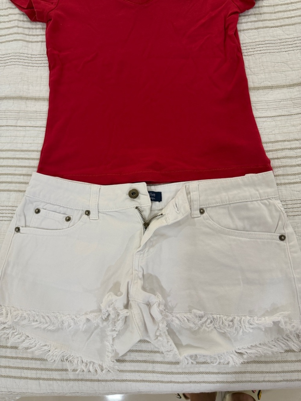 Tommy Hilfiger Red V-Neck and white short - Picture 2 of 5